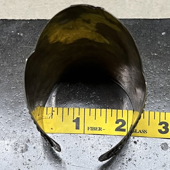 Large Thin Vtg. Ornate Silvertone Metal Wide Open Cuff Bracelet w/Floral Motif - Picture 7 of 8